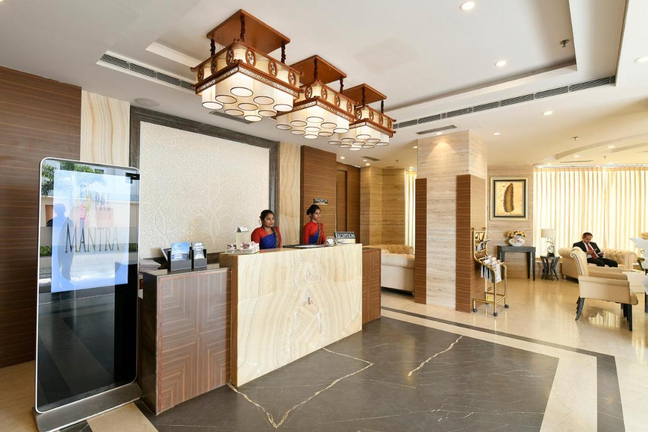 Hotel Pal Heights Mantra Bhubaneswar Esterno foto