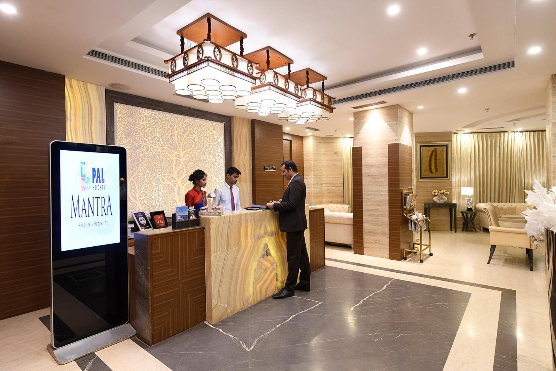 Hotel Pal Heights Mantra Bhubaneswar Esterno foto